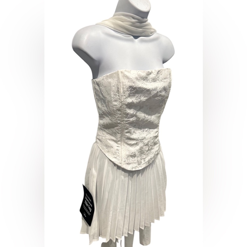 Lulus Laubrey White Floral Jacquard Mini Dress and Scarf Set Size Medium NWT - Picture 6 of 16